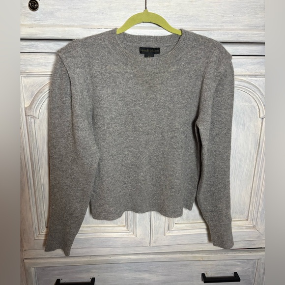 House of Harlow 1960 Grey Puff Sleeve Cashmere Crewneck Sweater‎ Cozy Timeless - Picture 3 of 8